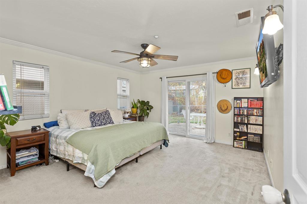 933 Silverbrook Drive