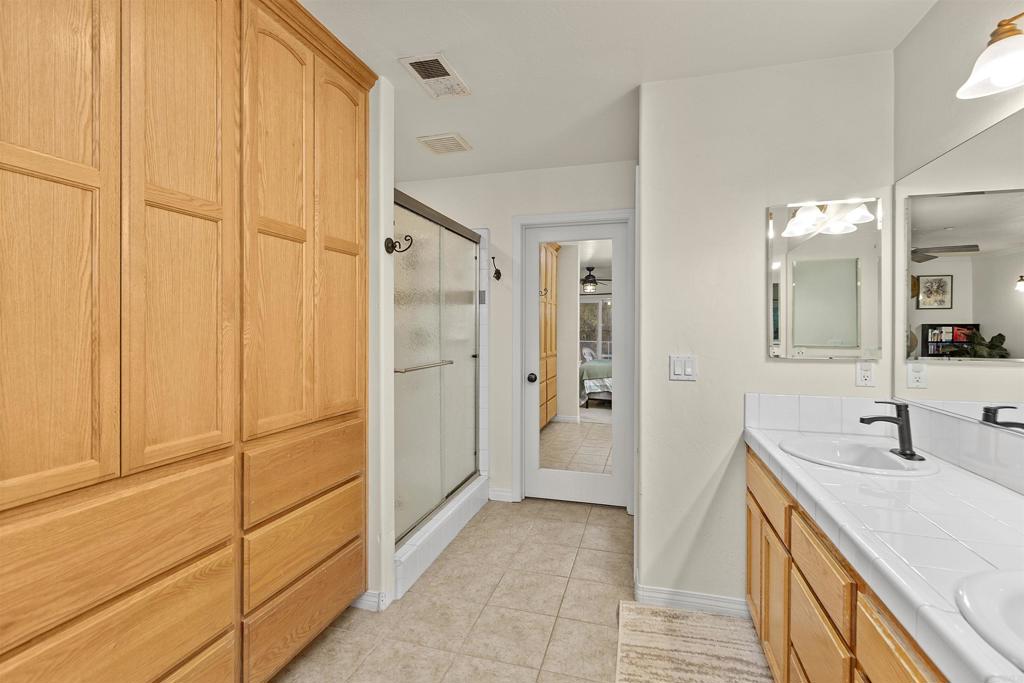 933 Silverbrook Drive