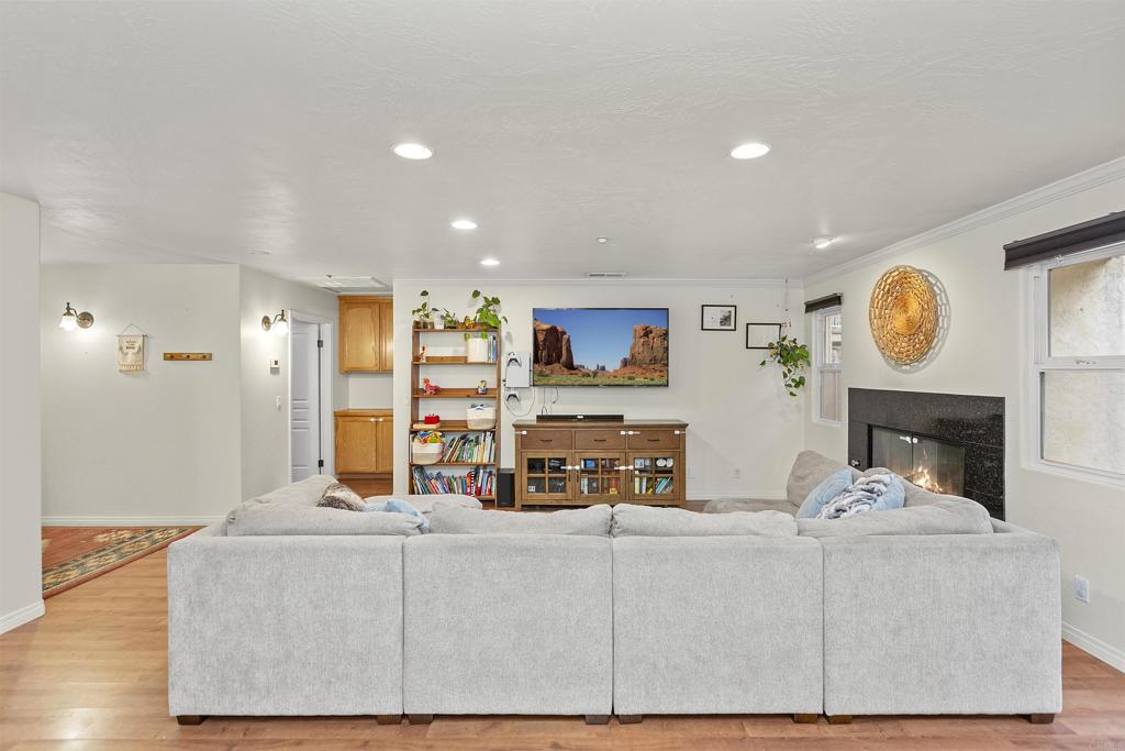 933 Silverbrook Drive