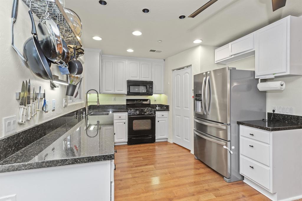 933 Silverbrook Drive