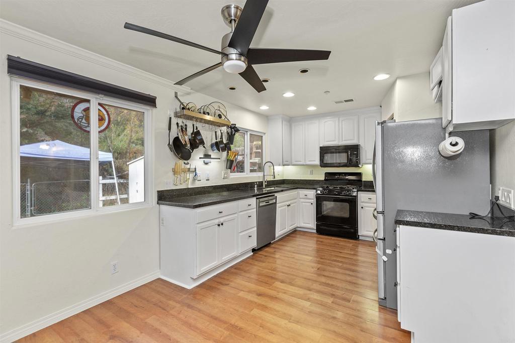 933 Silverbrook Drive