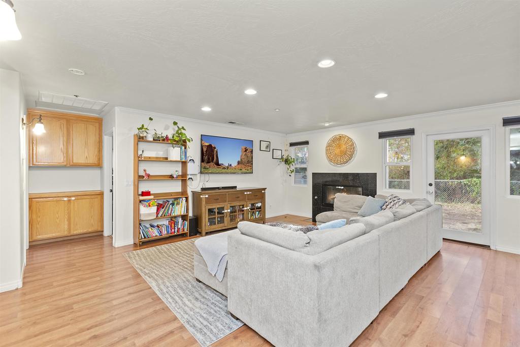 933 Silverbrook Drive
