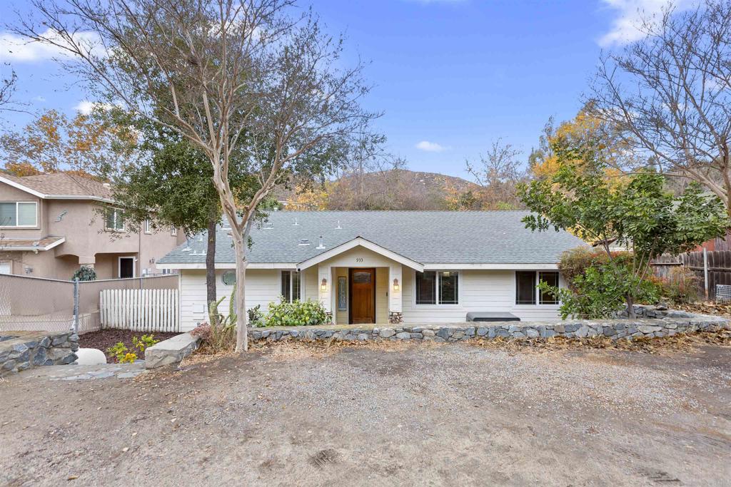 933 Silverbrook Drive