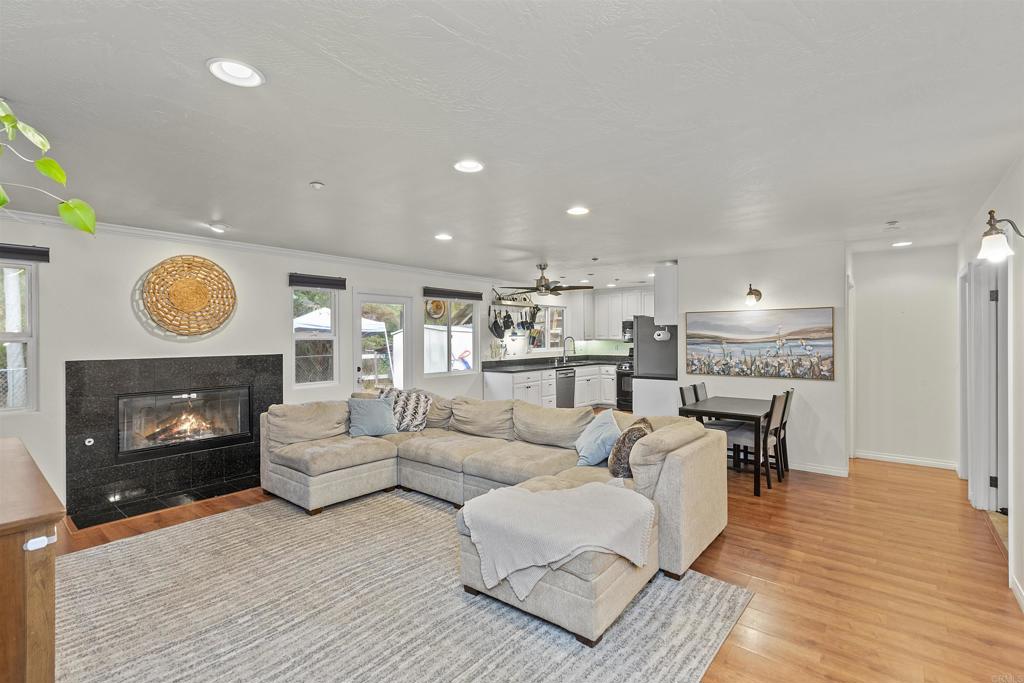 933 Silverbrook Drive
