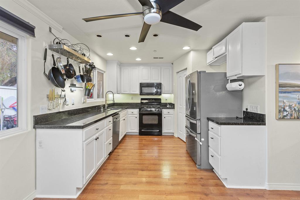 933 Silverbrook Drive