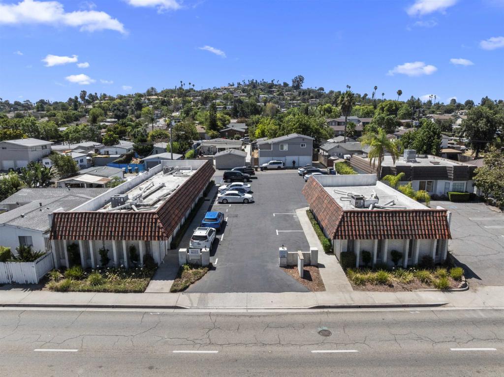 1027 E Grand Avenue