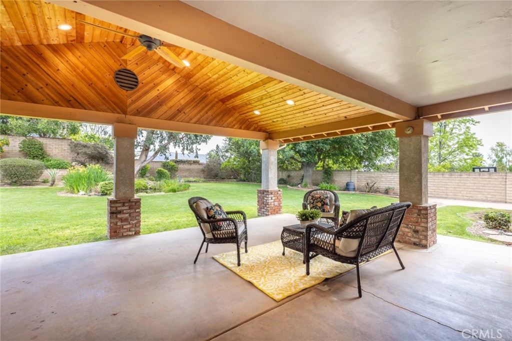 16014 Yarnell Street