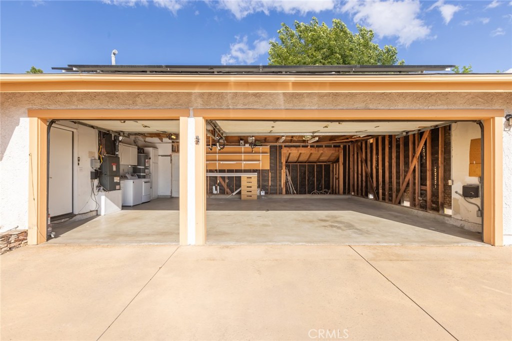 16014 Yarnell Street