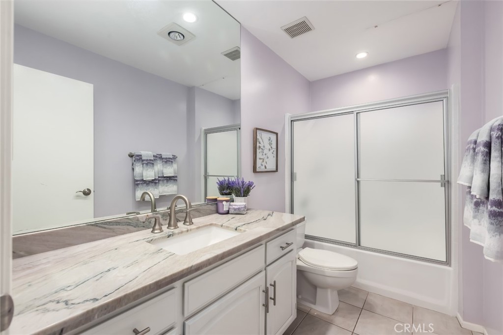 16014 Yarnell Street