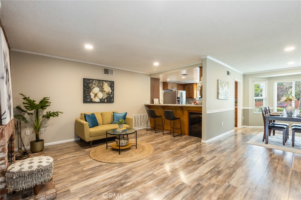 16014 Yarnell Street