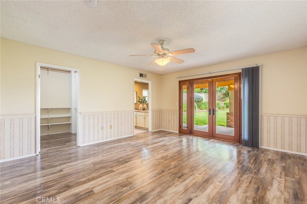 16014 Yarnell Street