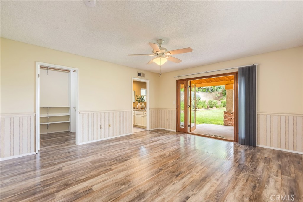 16014 Yarnell Street