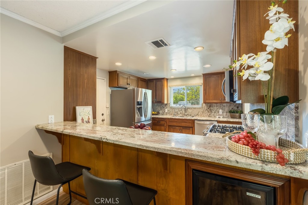 16014 Yarnell Street