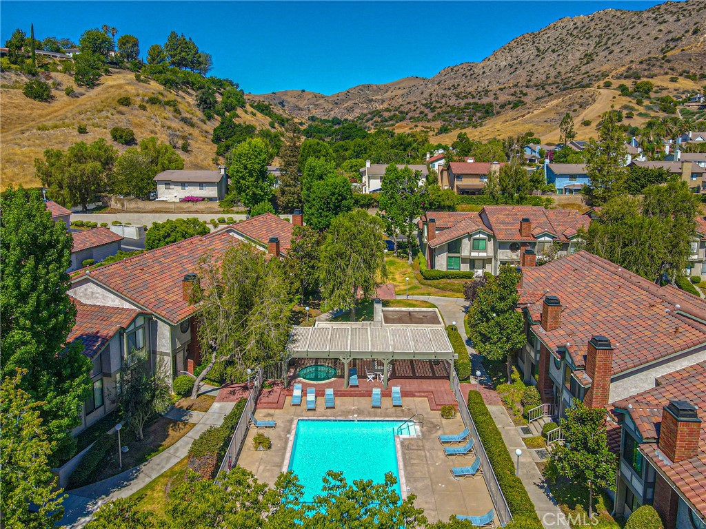 6861 Valley Circle Boulevard 13