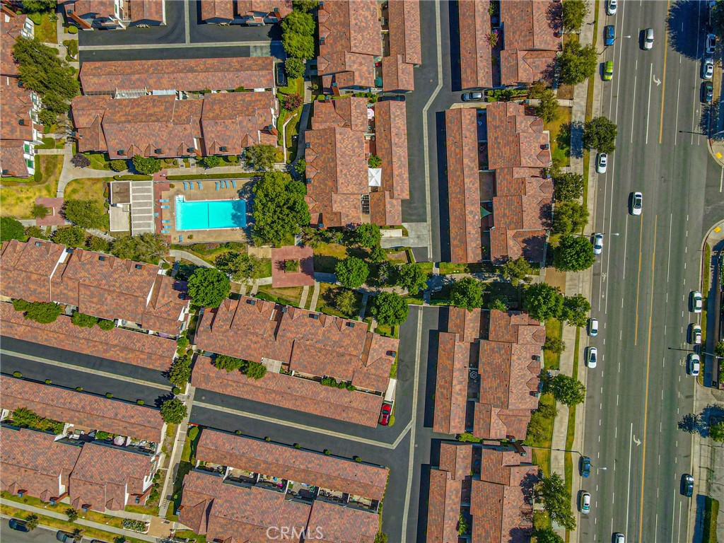 6861 Valley Circle Boulevard 13