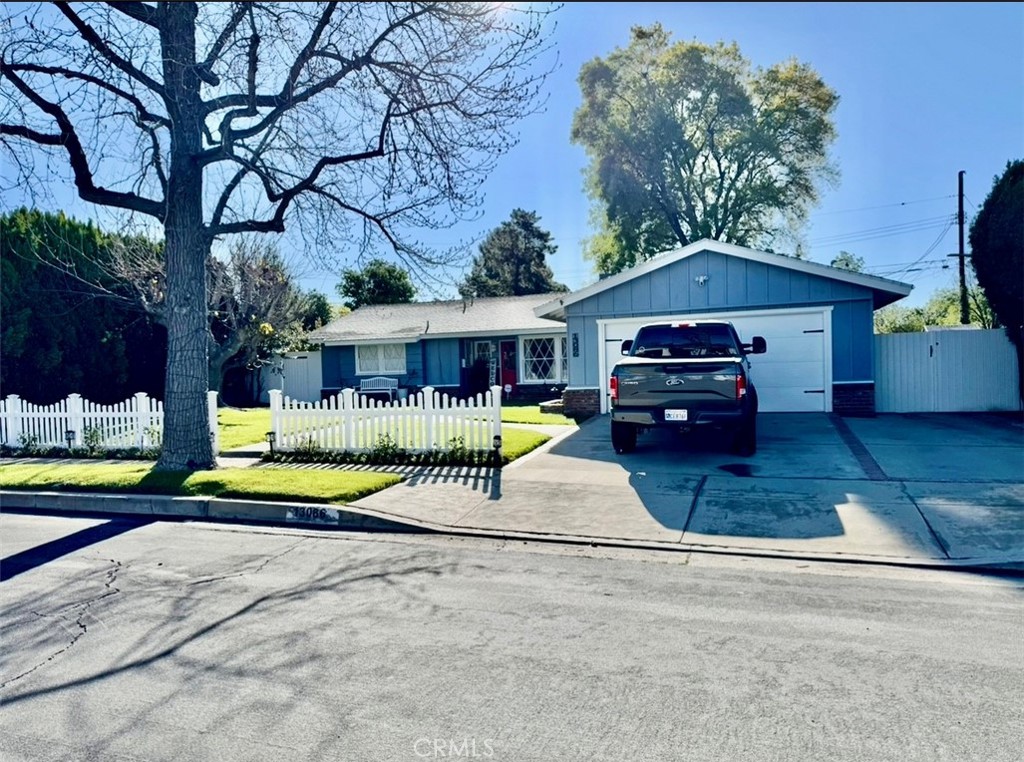 13086 Oberlin Street