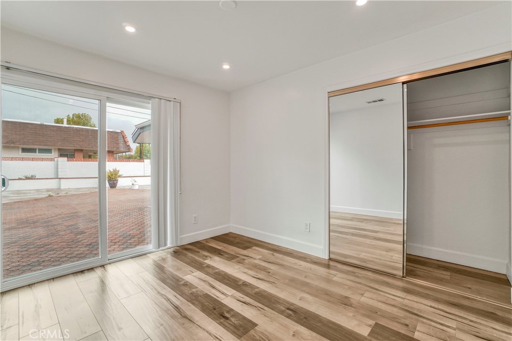 23205 Ingomar Street