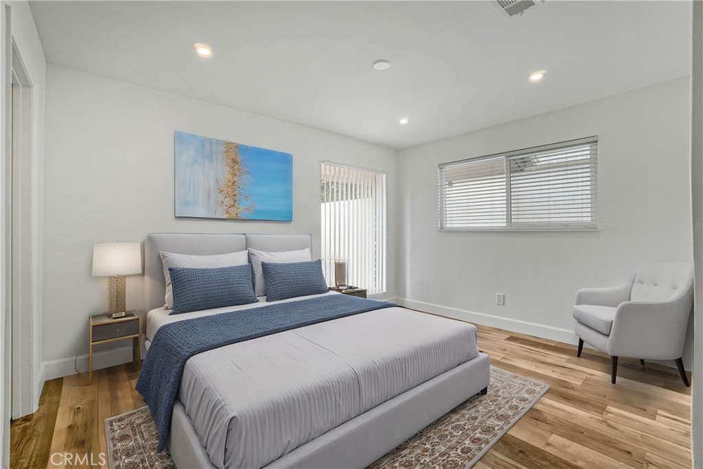 23205 Ingomar Street