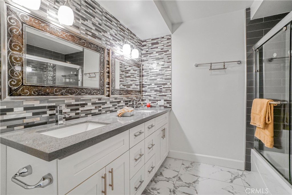 23205 Ingomar Street