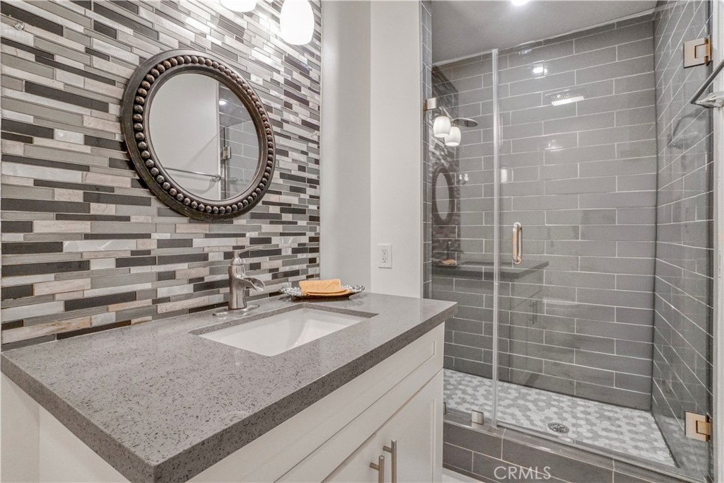 23205 Ingomar Street