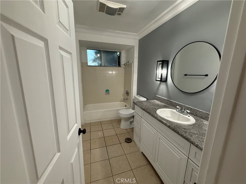 9031 Phyllis Avenue 6