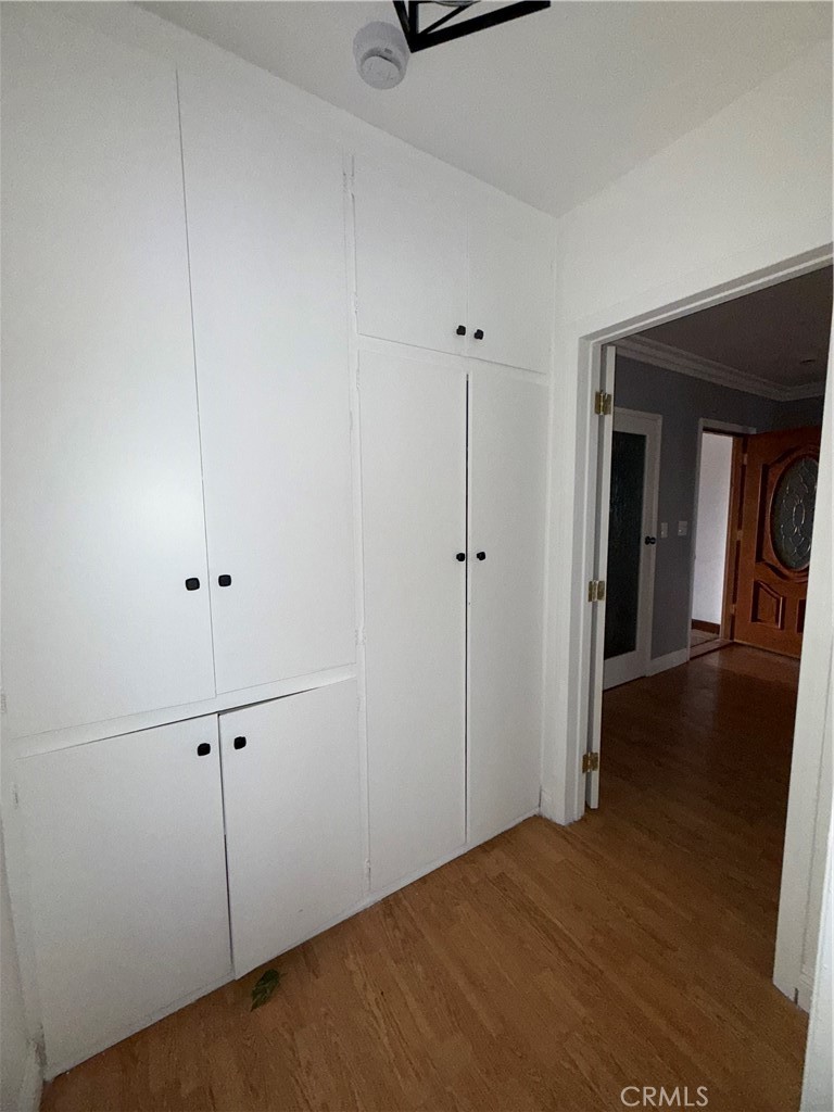 9031 Phyllis Avenue 6