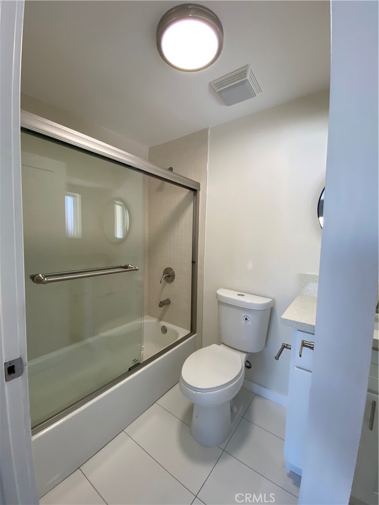 12126 Oxnard Street 10