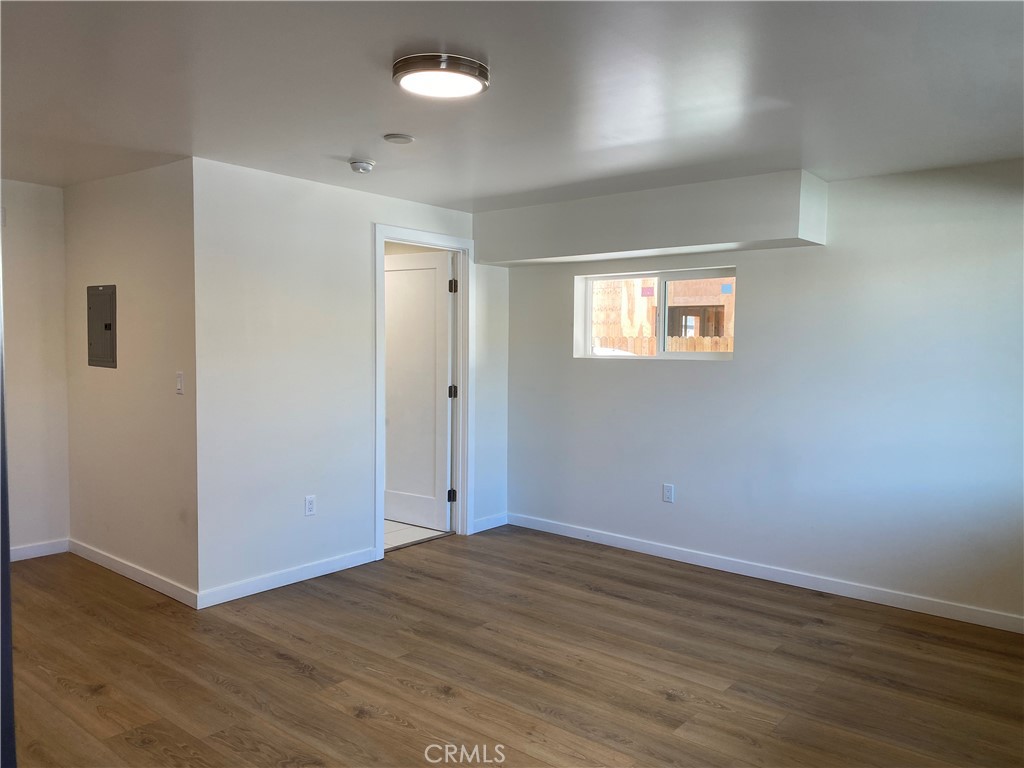 12126 Oxnard Street 10