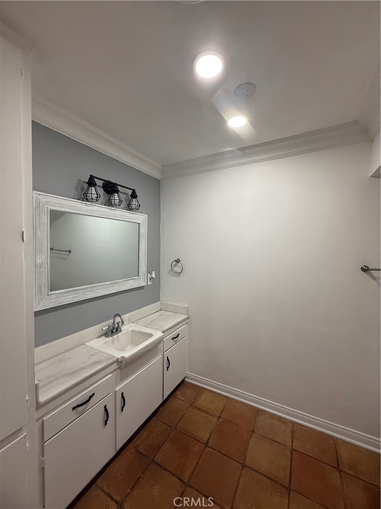 9031 Phyllis Avenue 1