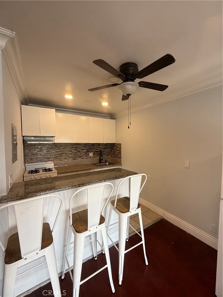 9031 Phyllis Avenue 1