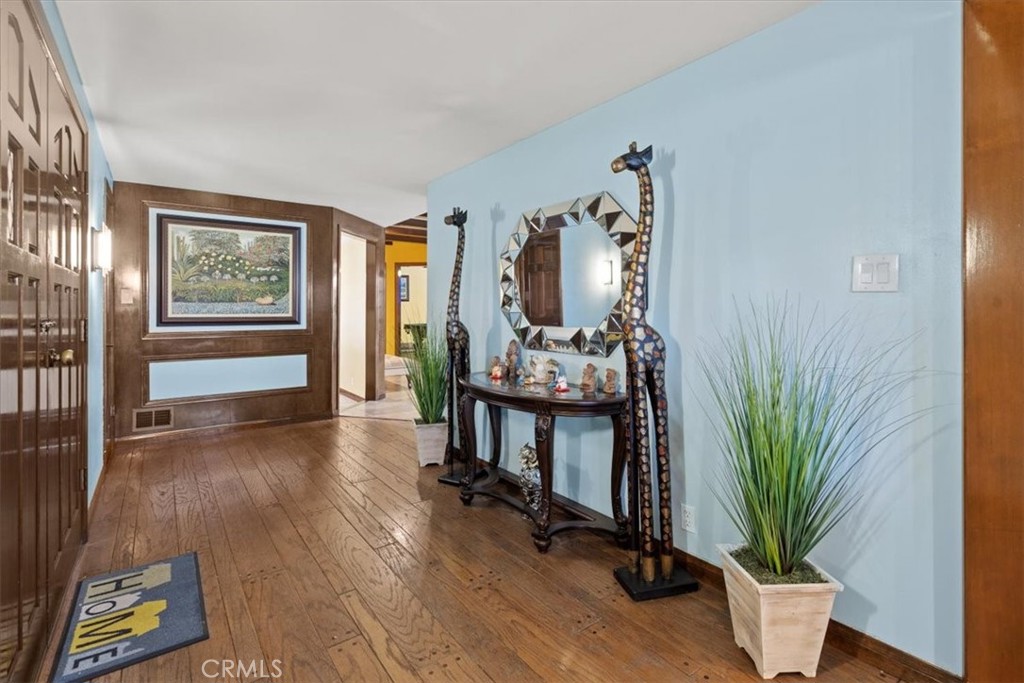 8560 Cherokee Drive