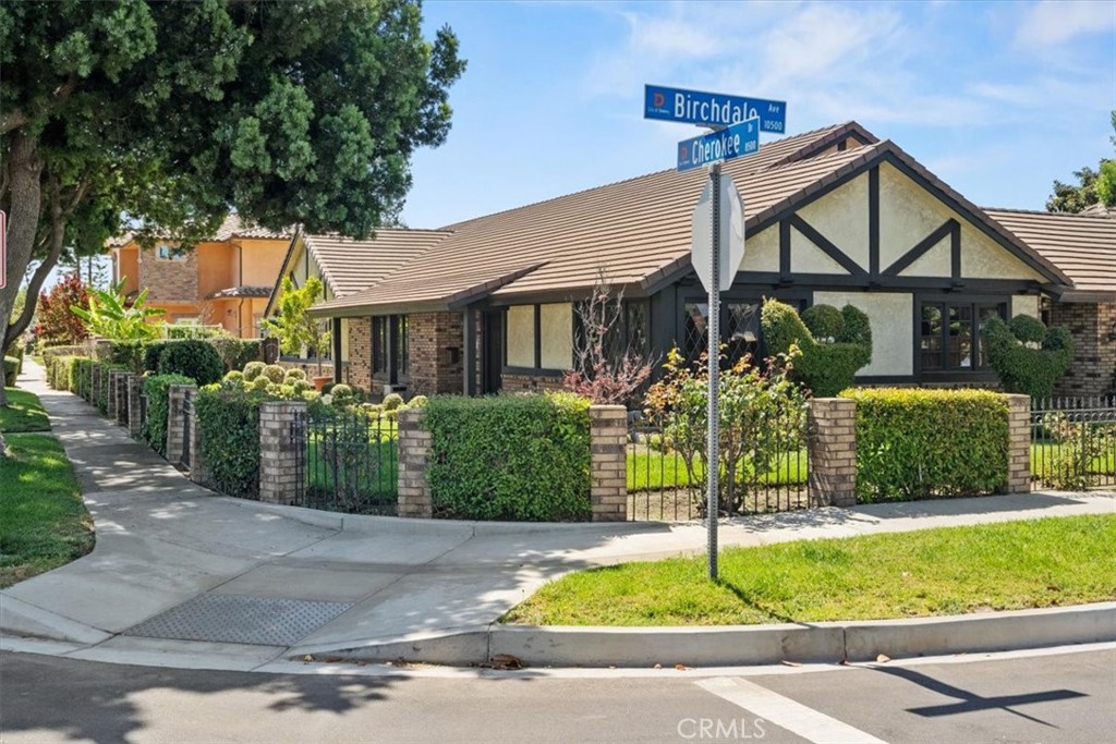 8560 Cherokee Drive