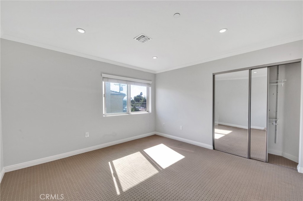 7348 De Soto Avenue 102