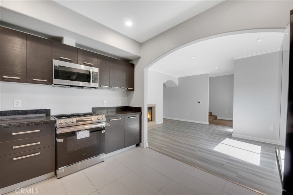 7348 De Soto Avenue 102