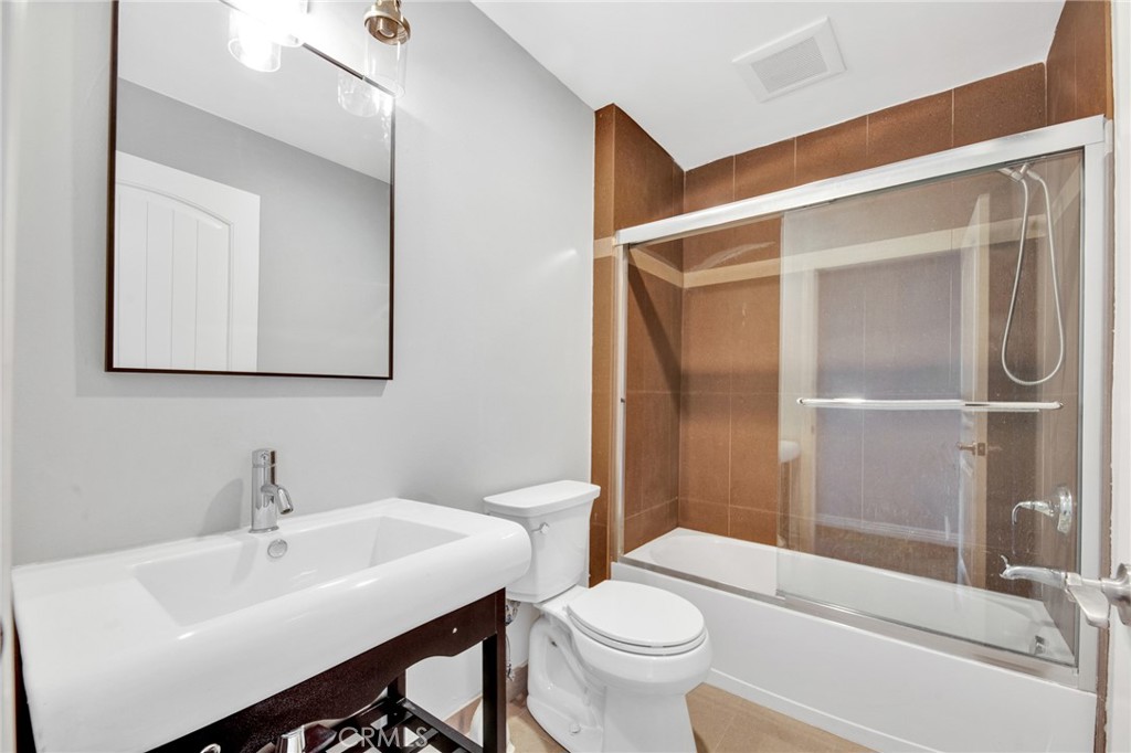 7348 De Soto Avenue 102