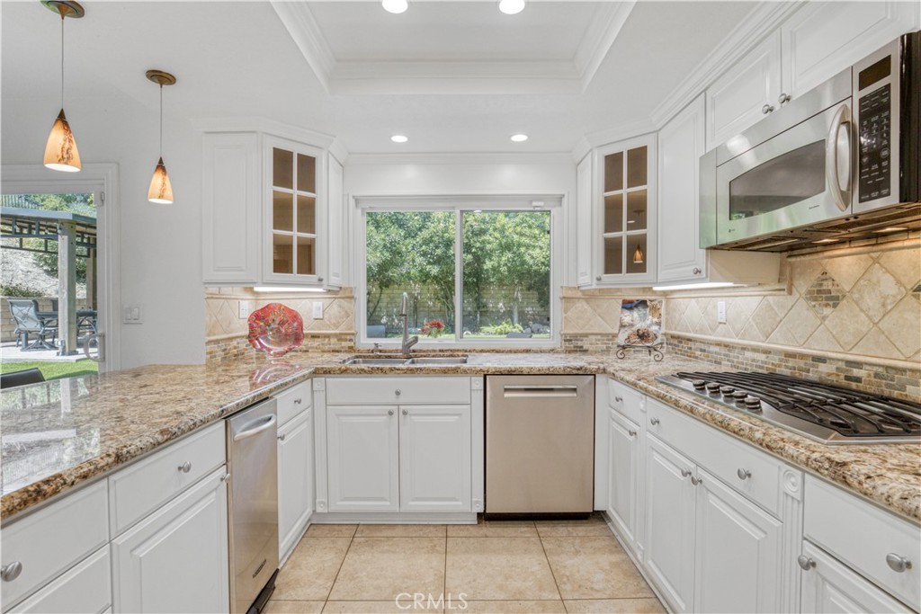 7101 Shadow Ridge Court