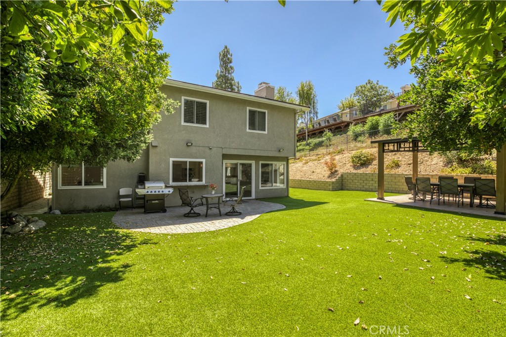 7101 Shadow Ridge Court