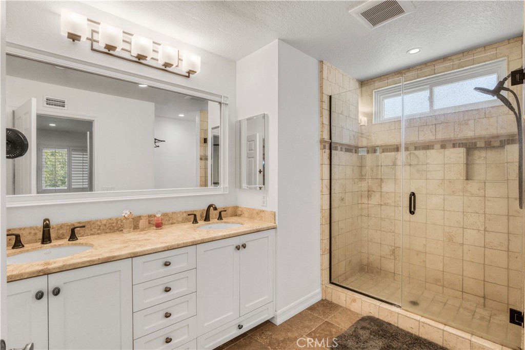 7101 Shadow Ridge Court