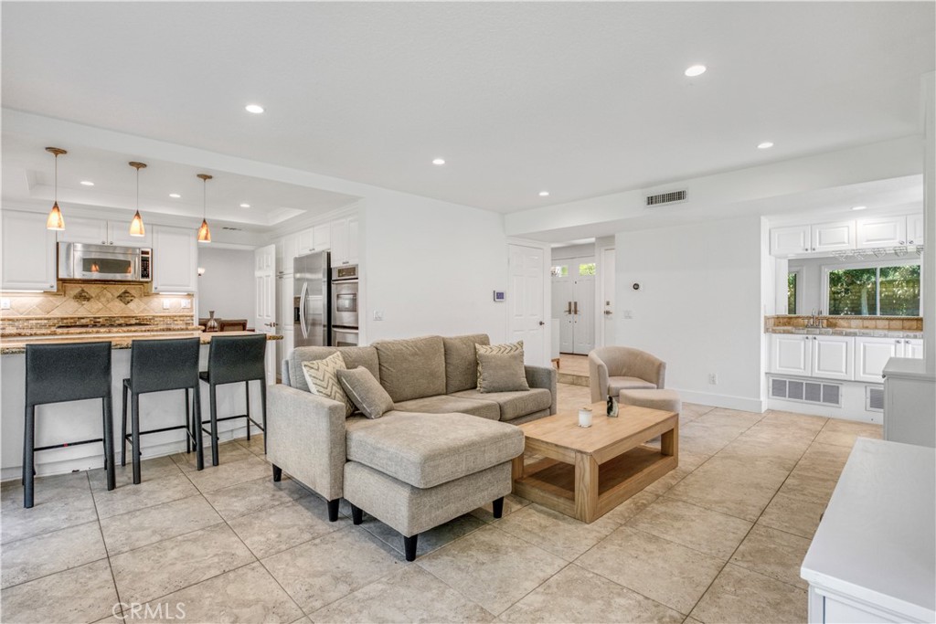 7101 Shadow Ridge Court