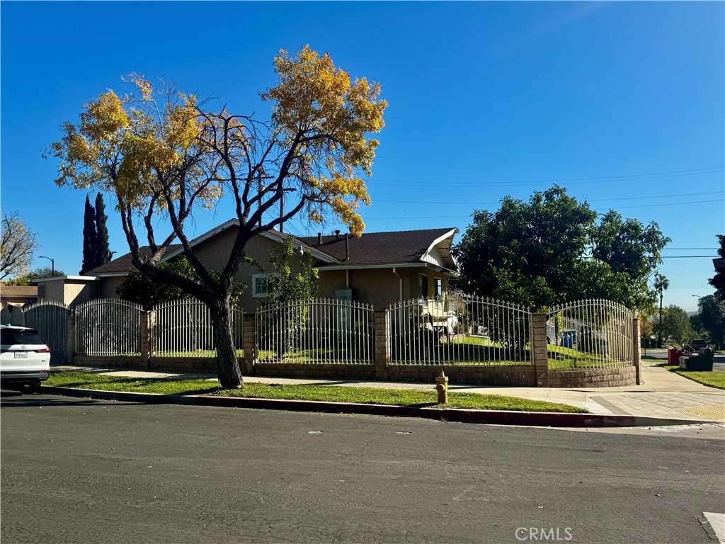 12222 Youngdale