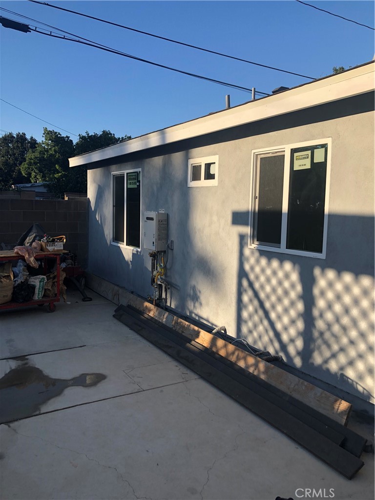 3616 W Victory