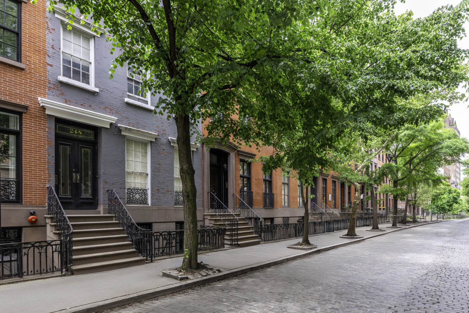 248 W 12TH Street