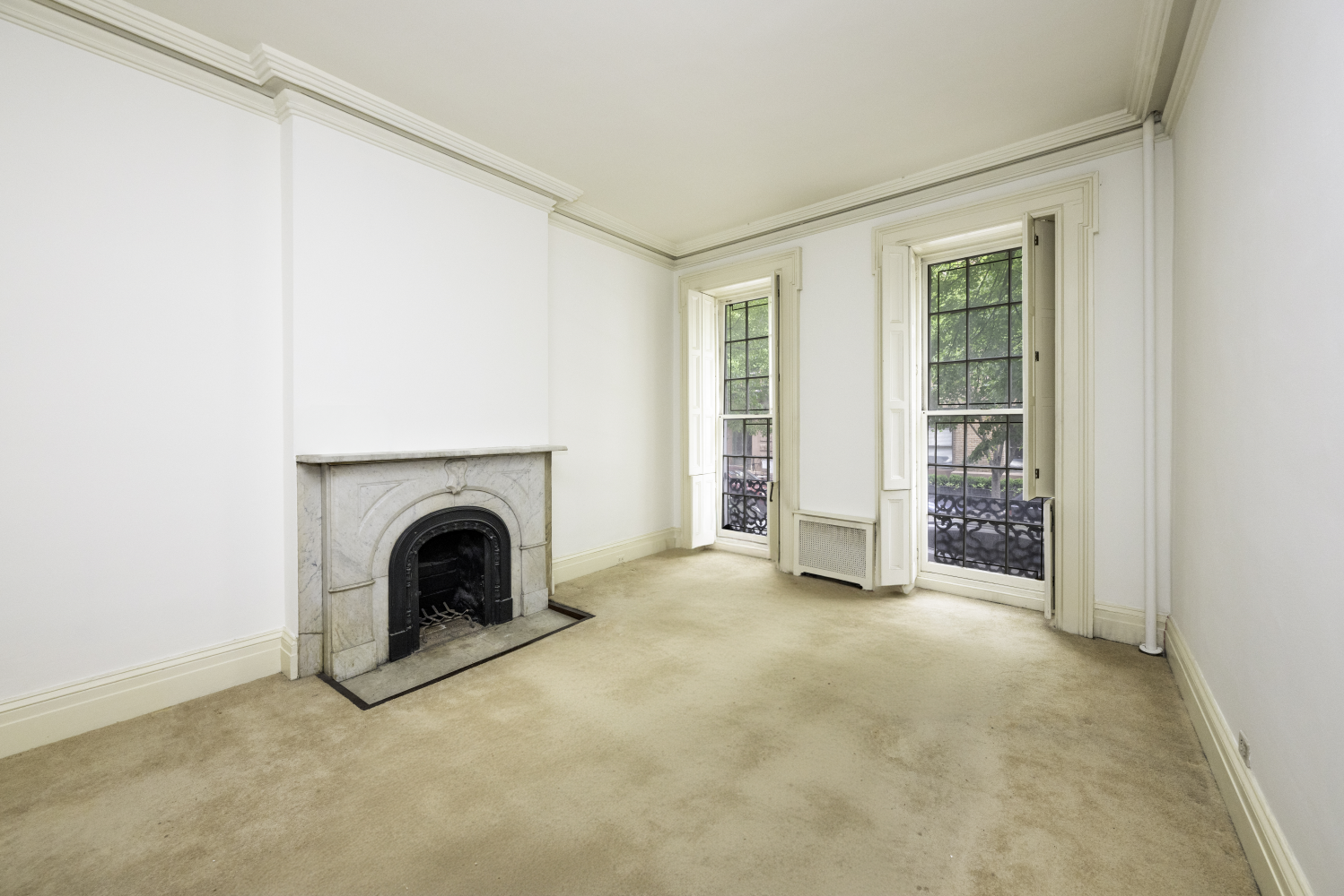 248 W 12TH Street