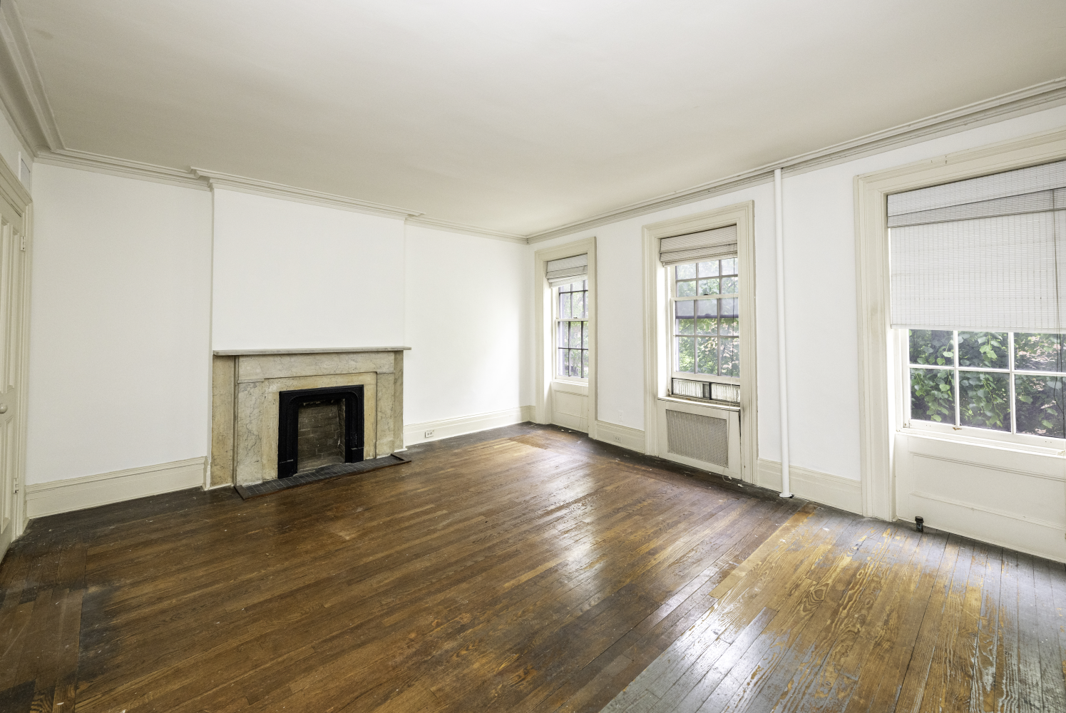 248 W 12TH Street