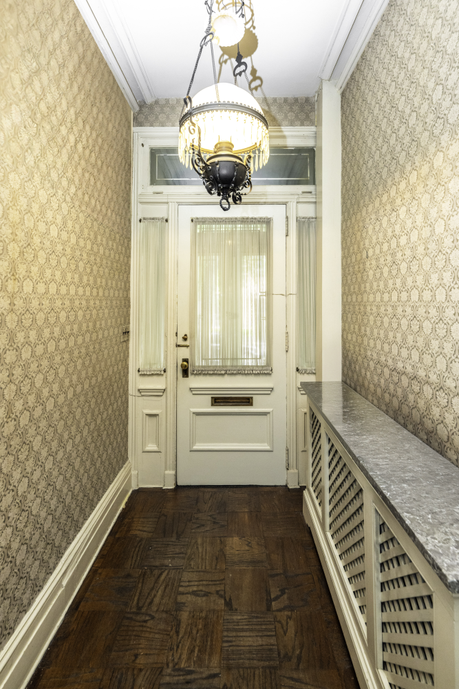 248 W 12TH Street