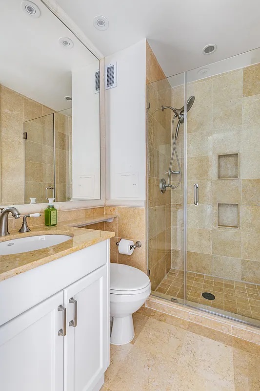 418 E 59TH Street 18B