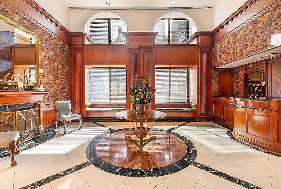 418 E 59TH Street 18B