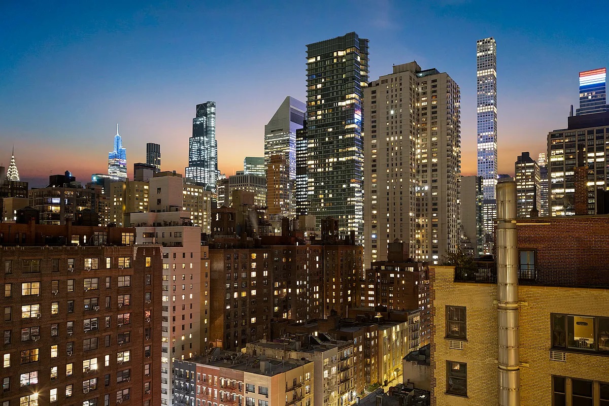 418 E 59TH Street 18B
