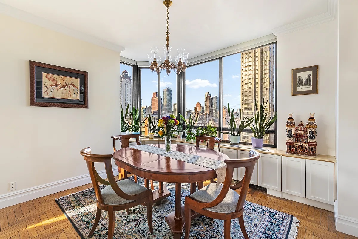 418 E 59TH Street 18B