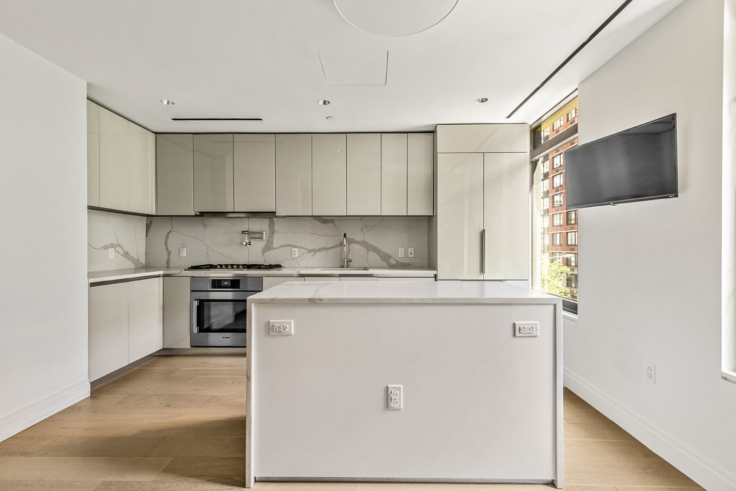 212 W 95TH Street 3C